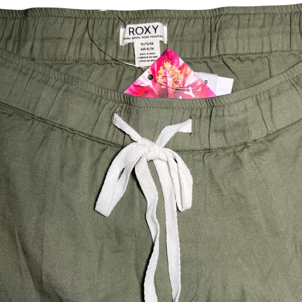 ROXY’S NEW IMPOSSIBLE LOVE BEACH SHORTS - XL - Picture 6 of 10